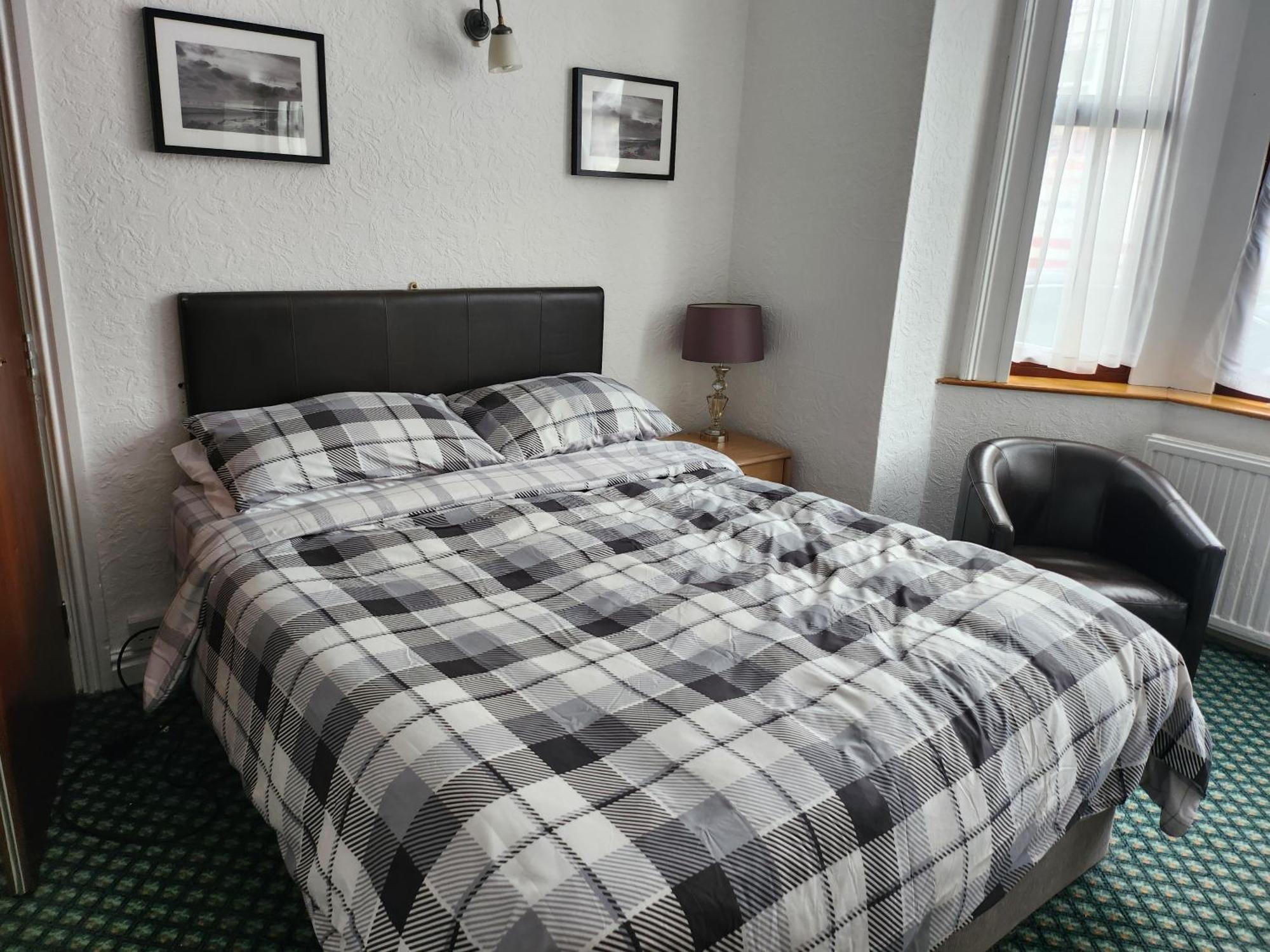Queens Guest House ビーストン エクステリア 写真