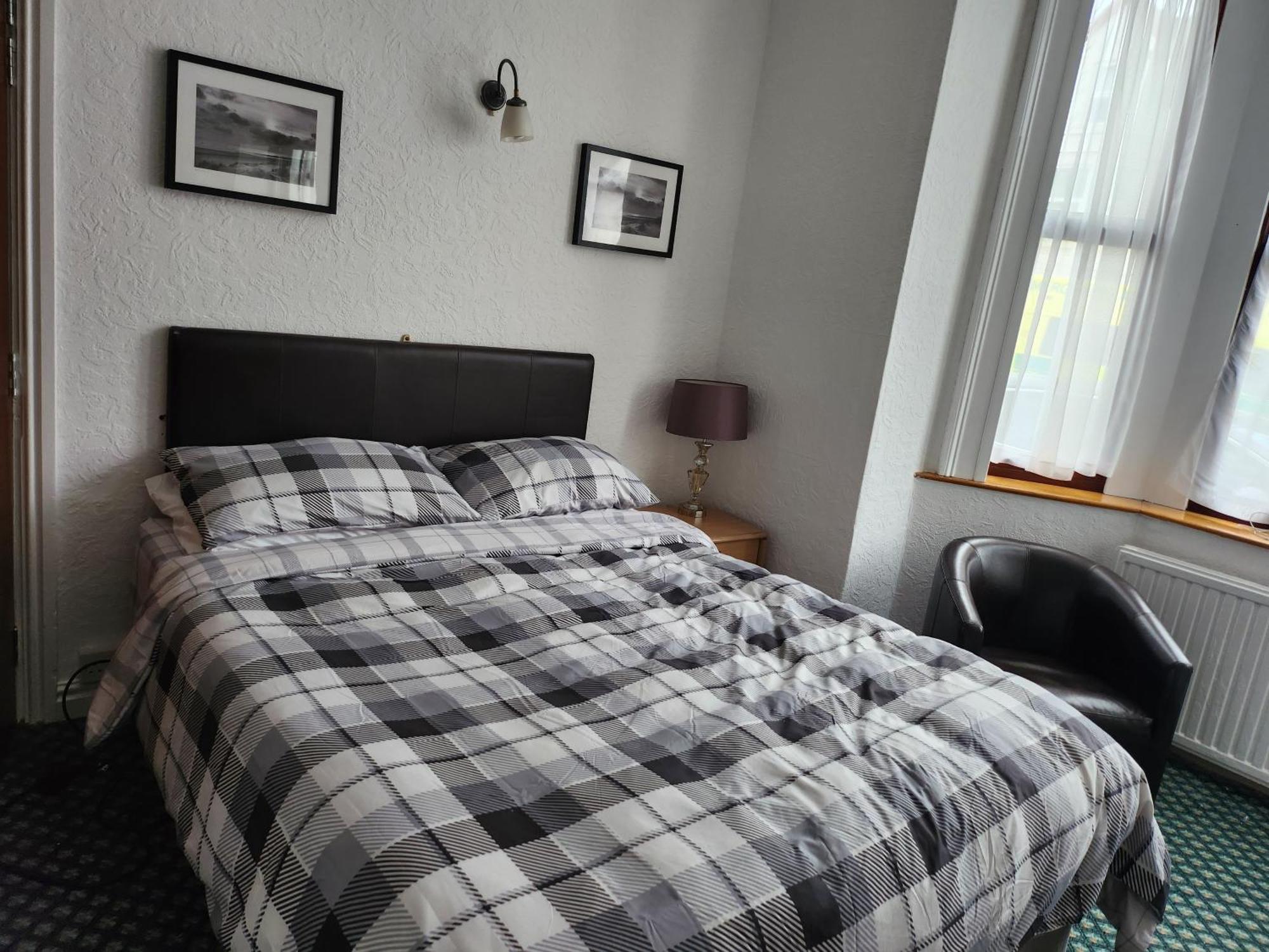 Queens Guest House ビーストン エクステリア 写真